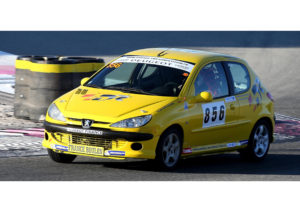 Nous proposons sur les sorties circuits JB EMERIC cette Peugeot 206 S 16 préparée pour la course du circuit Paul Ricard en Rencontres Peugeot. Nous l'avons aussi engagée au rallye de la Sainte Baume avec des élèves de l'école de pilotage JB EMERIC 