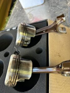 Piston forgé Woosner pour la Peugeot 206 de l'école JB EMERIC 
